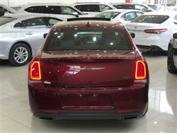 کرایسلەر 300